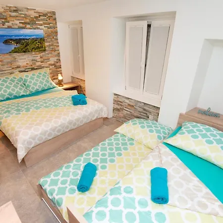 Old Town Pensionat 2*