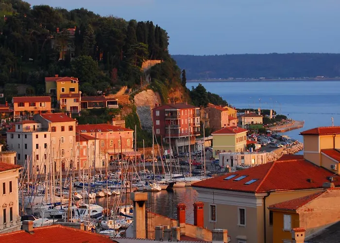 Old Town Hiša za goste 3*