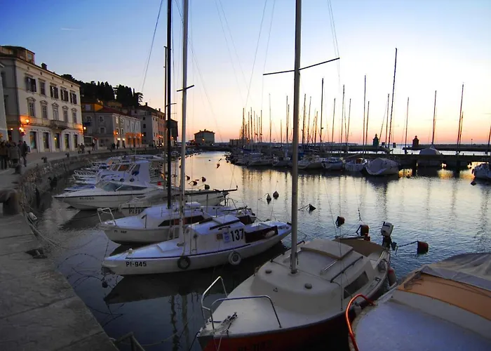 Hiša za goste Old Town 3*